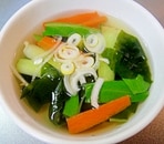 チンゲン菜とわかめの和風スープ